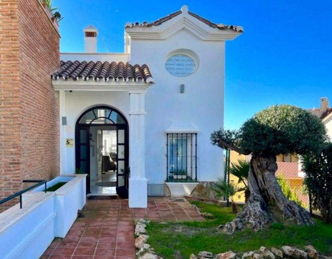 Image No.1-Jumelé de 3 chambres à vendre à Mijas Costa