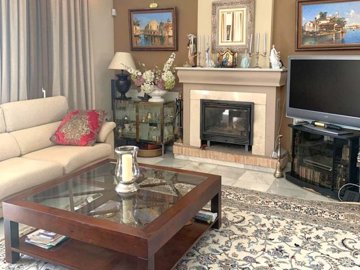 Living Room (3)