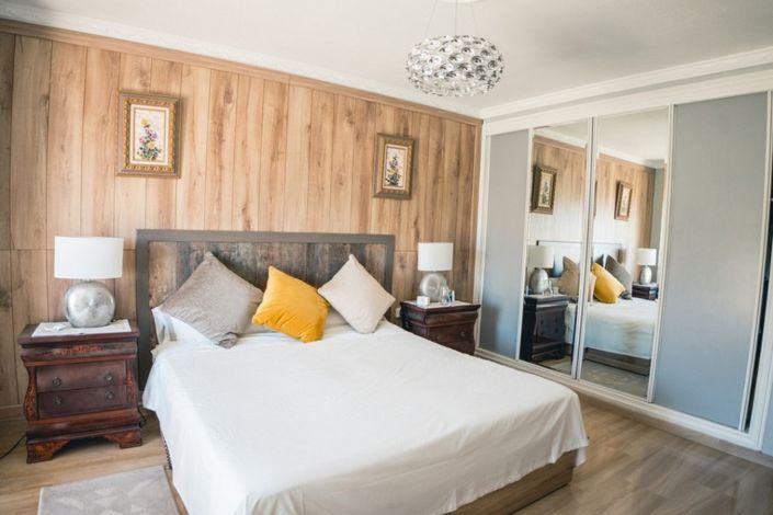 Image No.10-4 Bed Property for sale