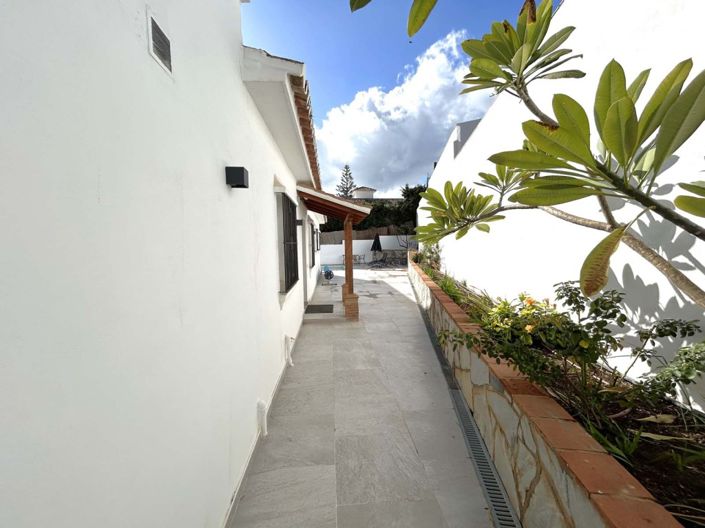 Image No.18-5 Bed Villa for sale