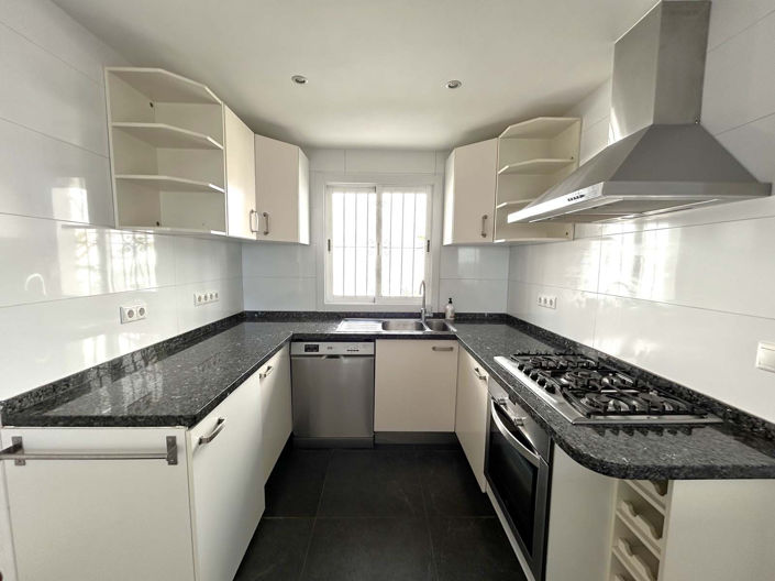 Image No.9-5 Bed Villa for sale