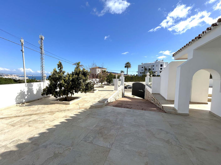 Image No.19-7 Bed Villa for sale