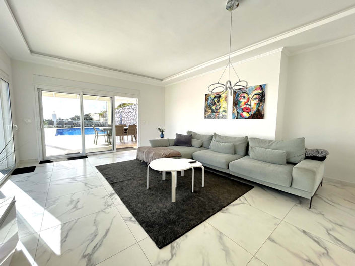 Image No.2-7 Bed Villa for sale