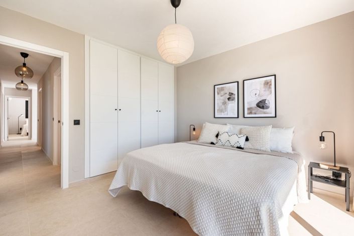 Image No.14-4 Bed Villa for sale