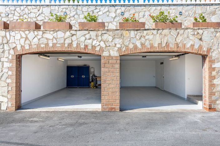 Image No.20-4 Bed Villa for sale