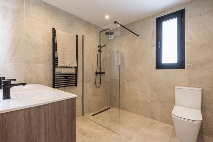 Image No.9-4 Bed Villa for sale