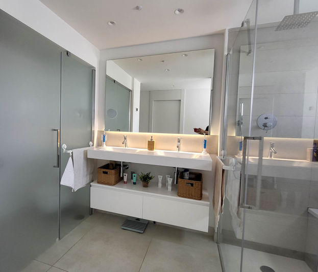 Image No.10-3 Bed Apartment for sale