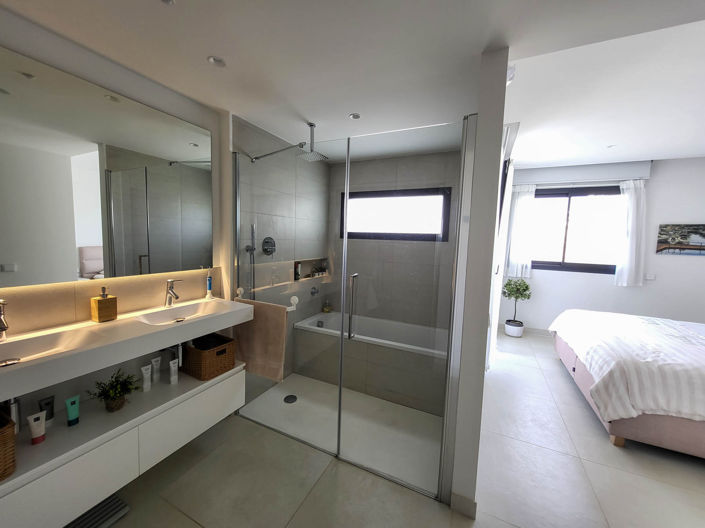 Image No.11-3 Bed Apartment for sale