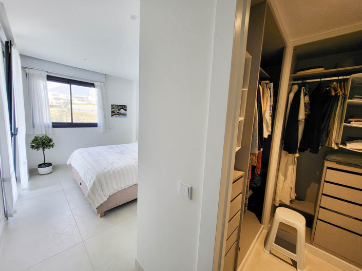 Image No.12-3 Bed Apartment for sale