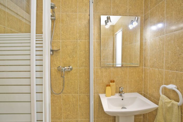 Image No.13-8 Bed Villa for sale