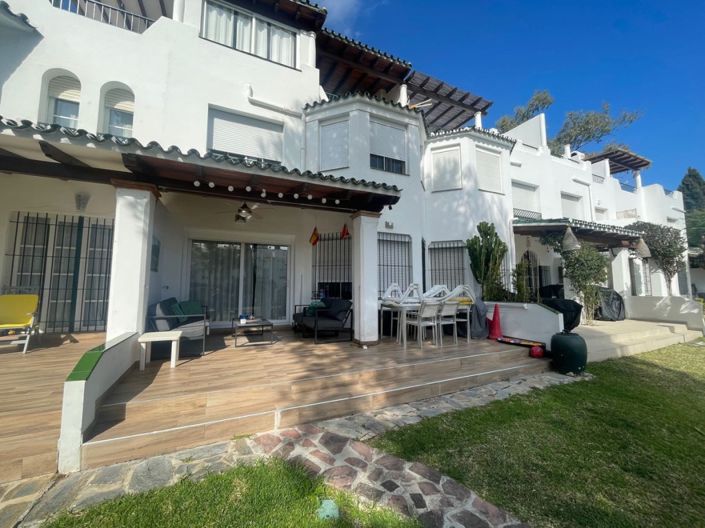 Image No.1-3 Bed Townhouse for sale