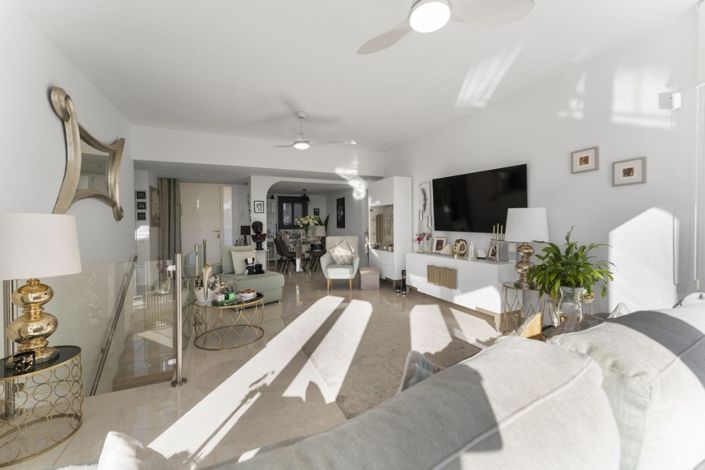 Image No.7-3 Bed Villa for sale