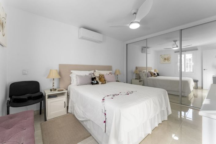 Image No.8-3 Bed Villa for sale