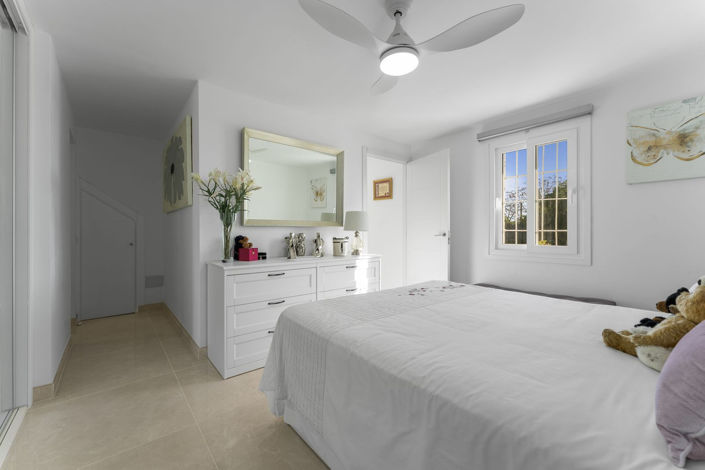 Image No.9-3 Bed Villa for sale