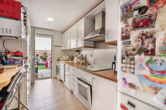 Image No.11-4 Bed Chalet for sale