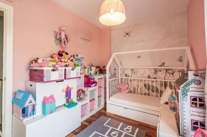 Image No.13-4 Bed Chalet for sale