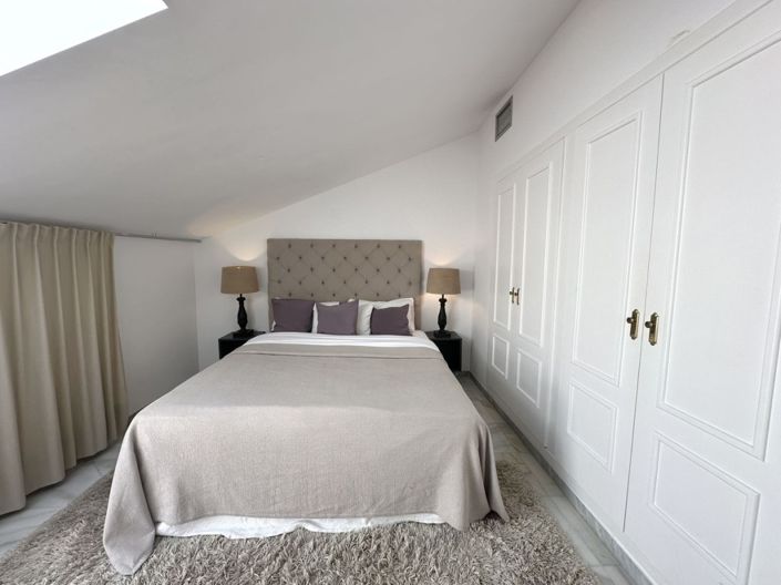 Image No.13-2 Bed Property for sale