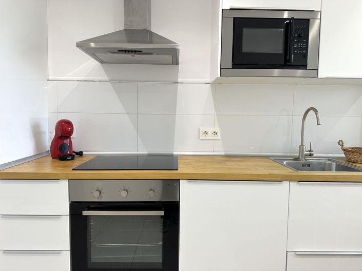 Image No.14-2 Bed Property for sale