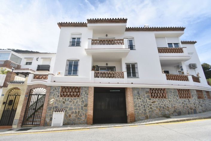 Image No.1-Villa de 3 chambres à vendre à Mijas