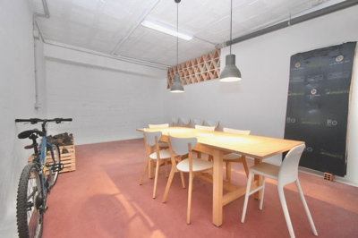 b98le8d7m9k3degpefzhs0lif8u4xzvzhwxtmggyekxx9