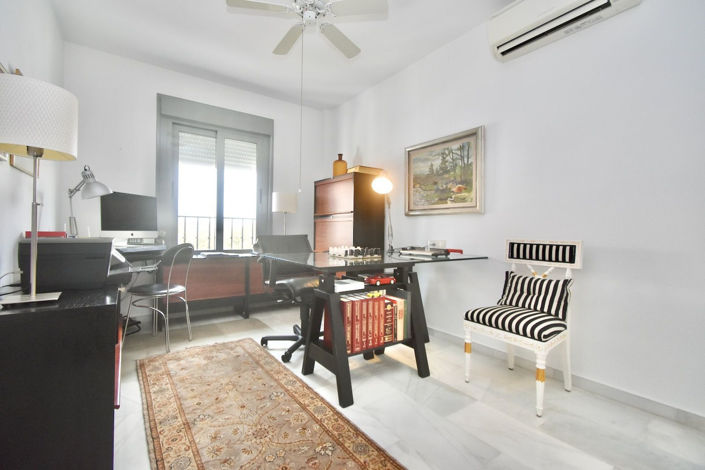 Image No.9-3 Bed Villa for sale