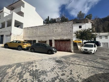 outside 2