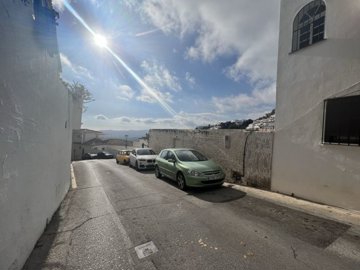 outside 7