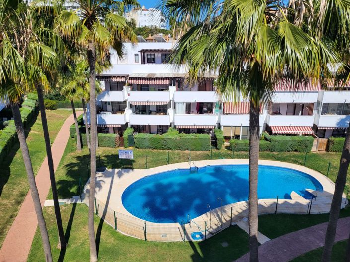 Image No.1-3 Bed Property for sale