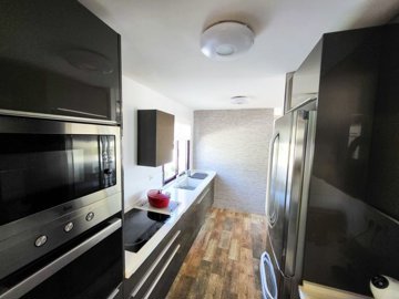 Kitchen (2)