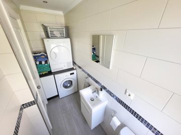 Guest toilet