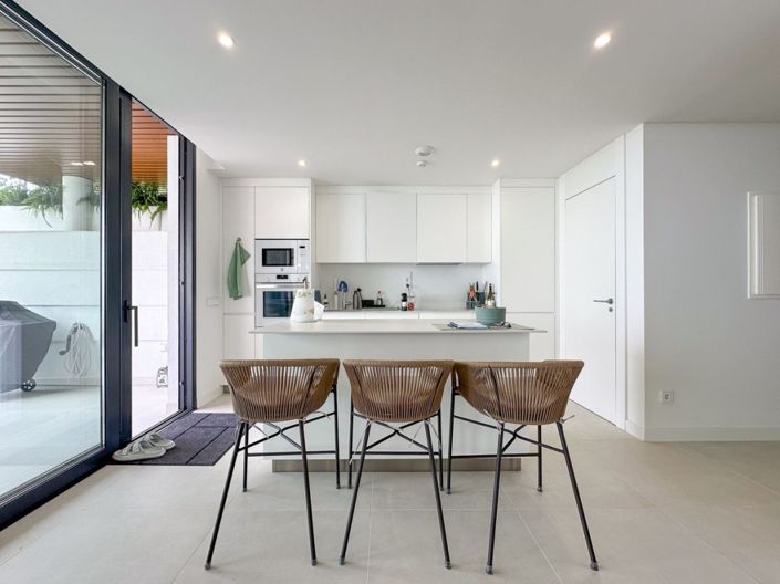 Image No.20-2 Bed Apartment for sale