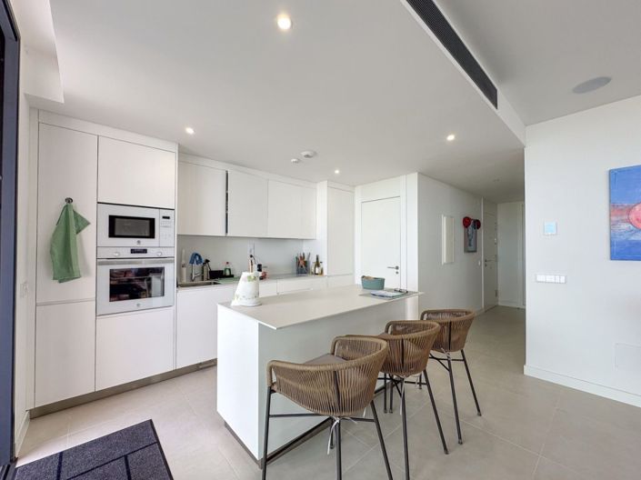 Image No.9-2 Bed Apartment for sale