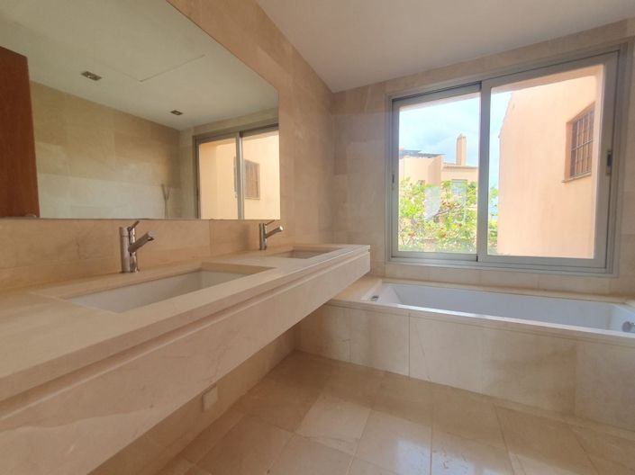 Image No.11-Maison de ville de 4 chambres à vendre à Mijas Costa