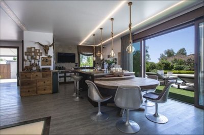 Kitchen-dinner area 1