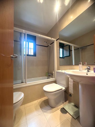 Image No.13-2 Bed Property for sale