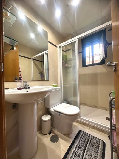 Image No.15-2 Bed Property for sale