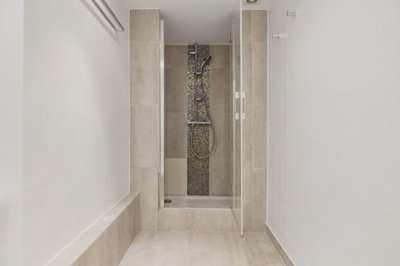 Bathroom 7