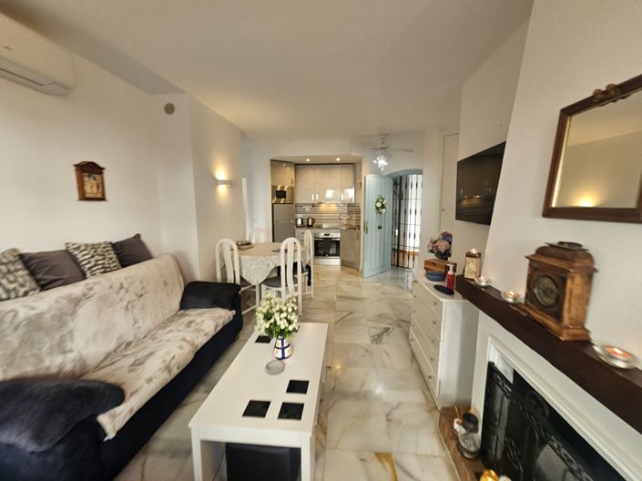 Image No.8-Appartement de 2 chambres à vendre à Calahonda