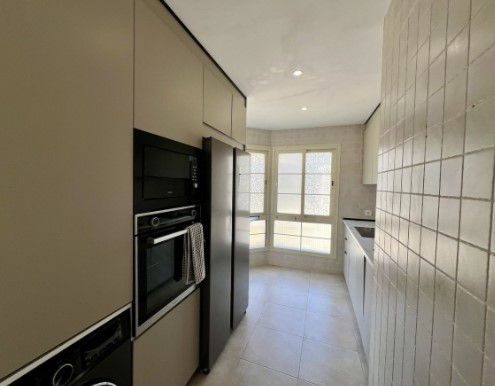 Image No.20-3 Bed Apartment for sale