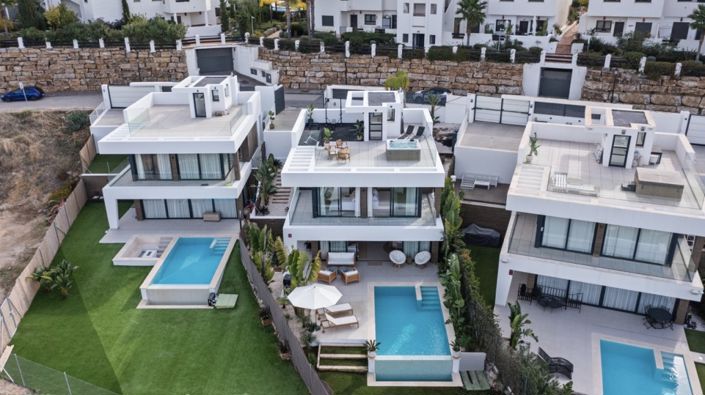 Image No.9-6 Bed Villa for sale