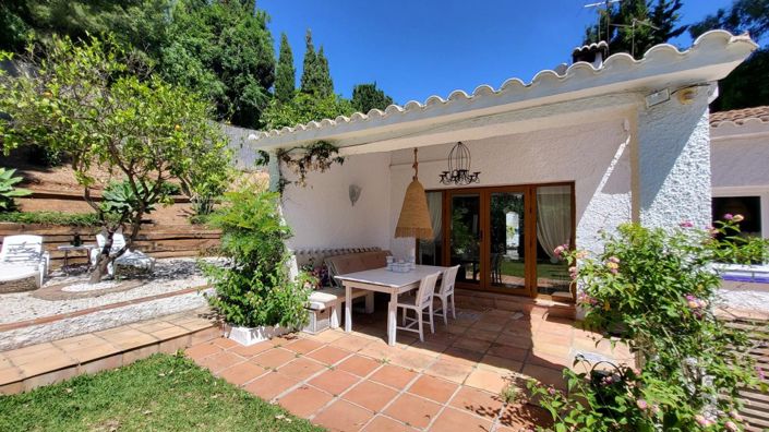 Image No.1-4 Bed Bungalow for sale