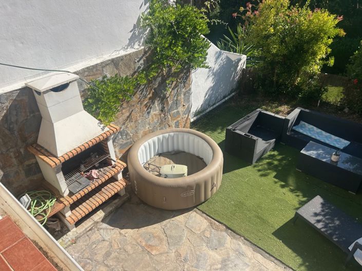 Image No.2-4 Bed Townhouse for sale