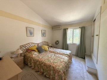 bedroom (1)