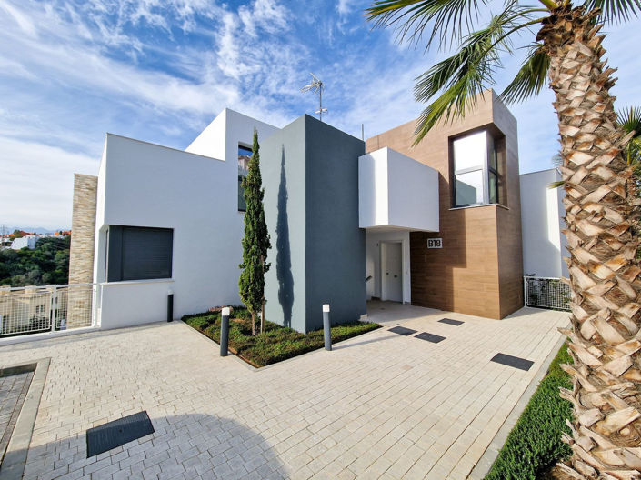 Image No.1-2 Bed Property for sale