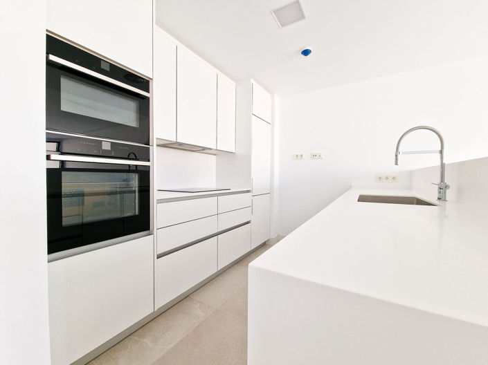 Image No.12-2 Bed Property for sale