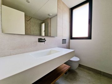 bathroom (2)