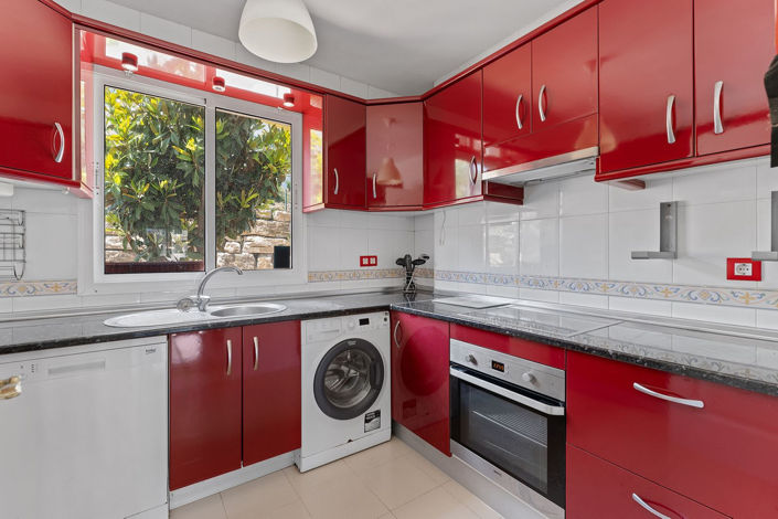 Image No.17-2 Bed Apartment for sale