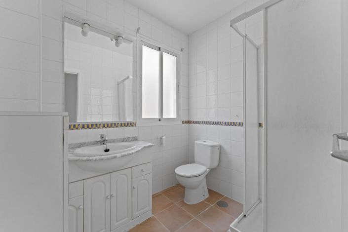 Image No.20-Appartement de 2 chambres à vendre à Riviera del Sol