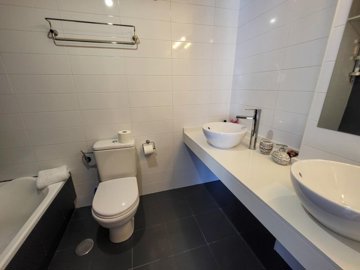 Right Casa 3 bedroom (6)