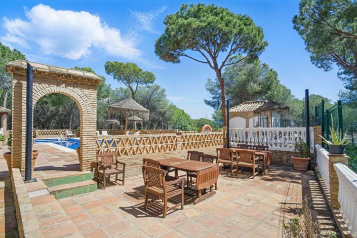 Image No.13-4 Bed Property for sale